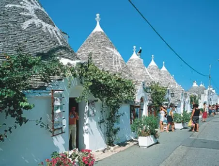 Turismo: è boom per la Puglia