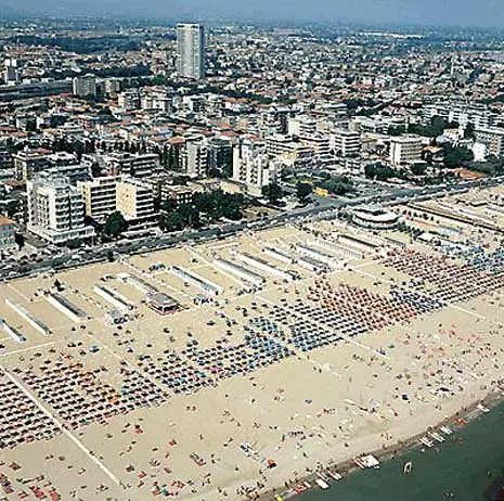 Record sulla costiera Romagnola: 100 % di irregolarità