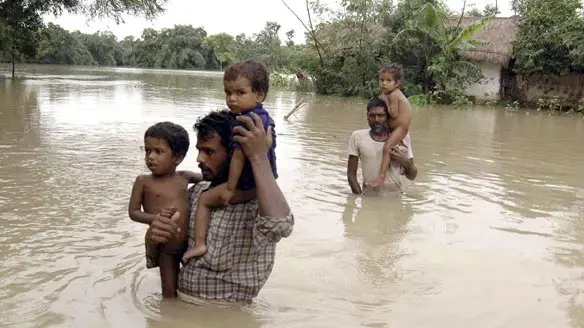 India: sale a 130 il numero dei morti per alluvione