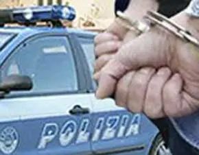 Romeno rapisce la figlia della convivente ma la polizia li ritrova