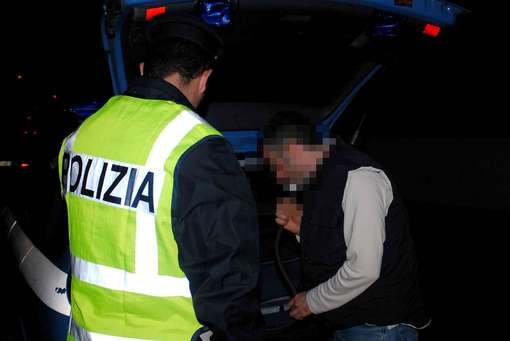 Guida con prudenza: 29 patenti ritirate a Lucca in una settimana