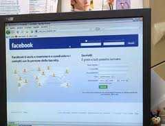 Annuncia suicidio su Facebook, utente chiama Carabinieri: salvata
