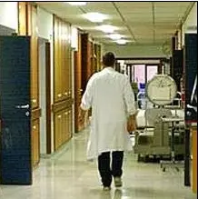 Roma: strage sfiorata, ubriaco spara dentro l'ospedale