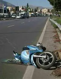 Infortuni in itinere, niente indennizzo se il lavoratore si reca sul posto di lavoro con il motorino