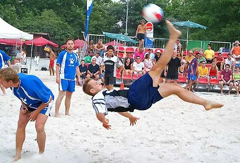 Beach soccer, serie A: Milano aggangia Viareggio in vetta