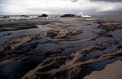 Sulla "Marea Nera" in arrivo tempesta Bonnie: sospesi i lavori