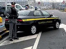 Camorra:GdF,arresti clan Casalesi, sequestro beni per 100 milioni