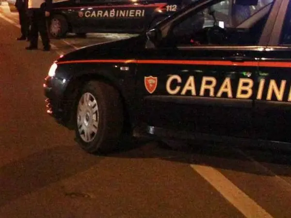 Ferito rapinatore dal  titolare pompa benzina