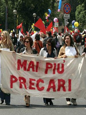 Napoli, ancora proteste al porto: bloccati traghetti, 2 arresti