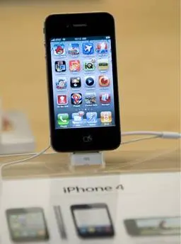 i-Phone 4: "Vi rimborseremo se insoddisfatti"