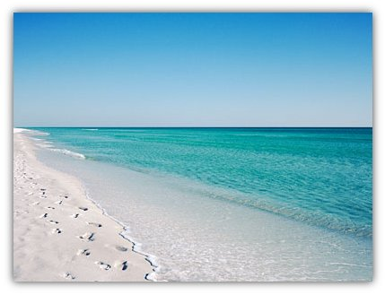 Bambino senza gambe e con un braccio riesce a nuotare