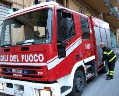 Roma: maxi incendio a Capannelle