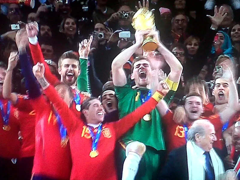 Spagna Campione del Mondo, goal di Iniesta ai supplementari