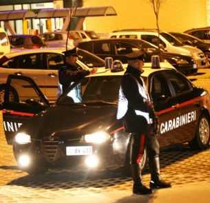 Ubriaco provoca incidente, nella fuga investito carabiniere