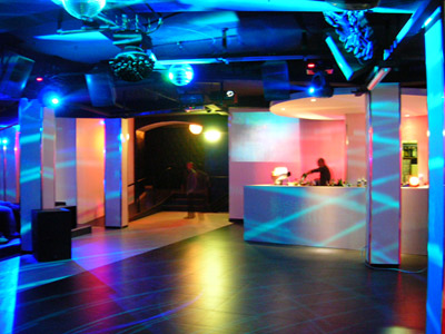 Racket: incendiata la discoteca "Il fico" di Bisceglie