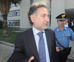 Vizi di forma in ordinanza gip: liberati 41 arrestati