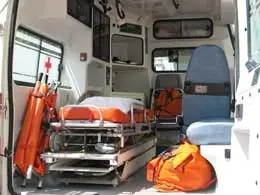 Avellino, giovane donna si suicida lanciandosi in burrone con auto