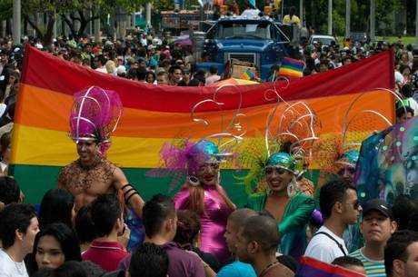 Gay Pride: S.Francisco, giovane spara e uccide una persona