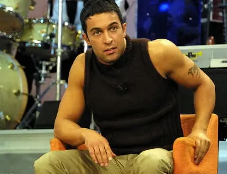 Pietro Taricone operato, ora si attende