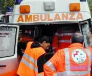 Bimba di 6 anni cade dal balcone: aperta inchiesta