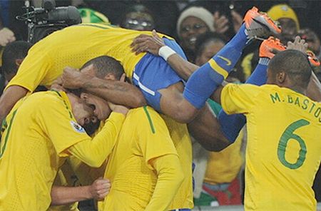 Pareggio tra Brasile e Portogallo, entrambe agli ottavi