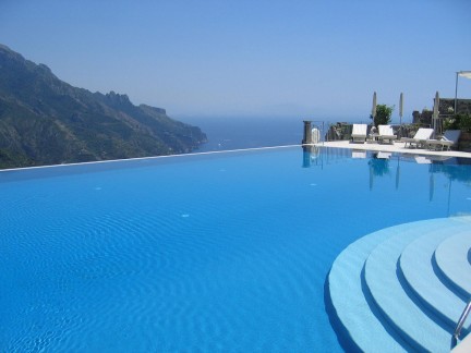La piscina più bella del mondo è in Italia, a Ravello