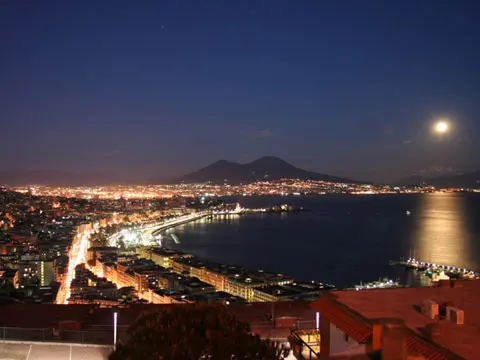 Napoli, pizzerie e locali: 'Non sono graditi leghisti'