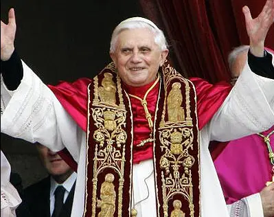 Benedetto XVI: la scelta della tonaca non si fa per conseguire potere e successo