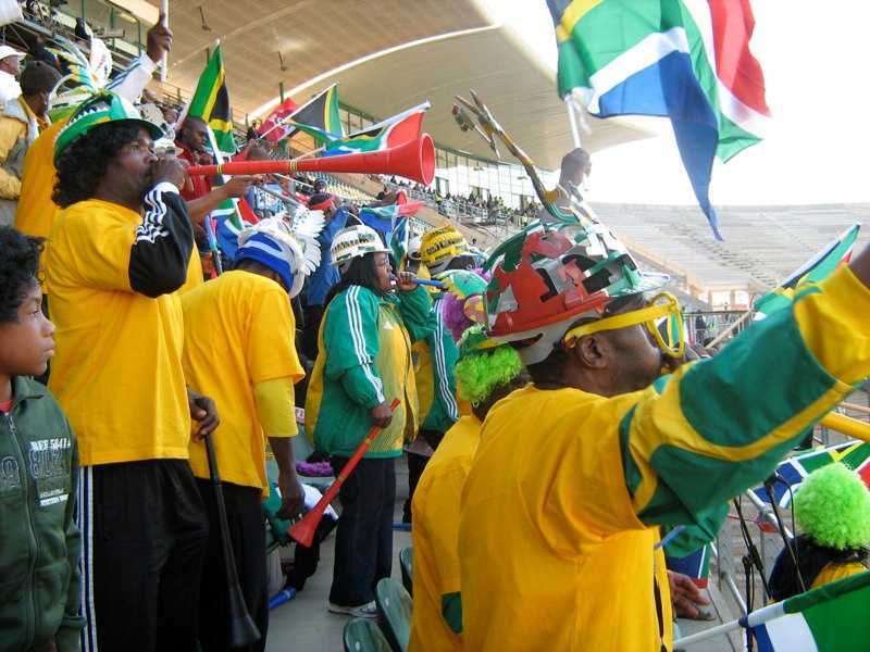 Tifosa sudafricana in ospedale a causa della Vuvuzela