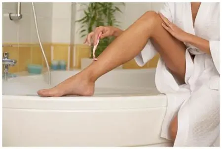 Strip in negozio per farsi sostituire un depilatore difettoso