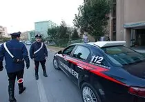 Uccide a coltellate il rivale in amore
