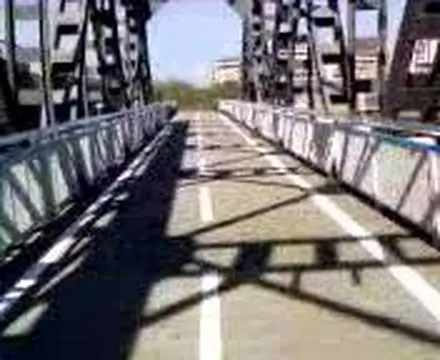 Pescara: Suicidio, giovane si getta dal ponte