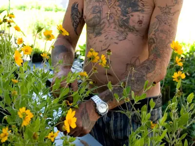 Detenuti Napoli, "Giardinieri per telefono Azzurro"