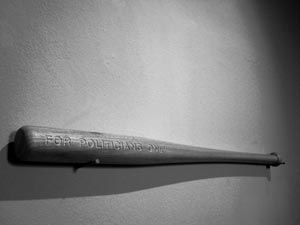 "Può abbassare il volume?" sprangati con mazza da baseball