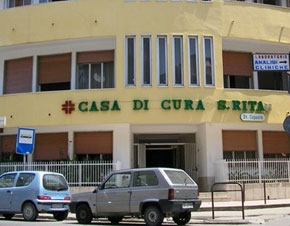 Cirò Marina: dipendenti casa di cura bloccano statale 106