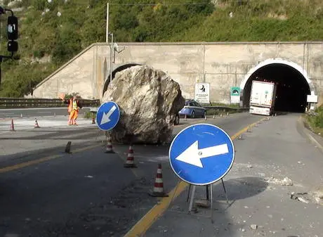 A3 chiusa per quattro settimane tra Santa Trada e Scilla