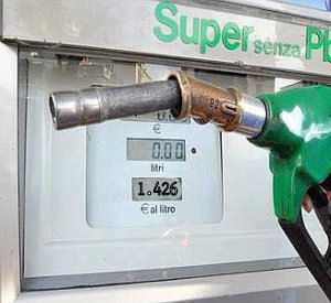Carburante: ulteriore rialzo ai prezzi