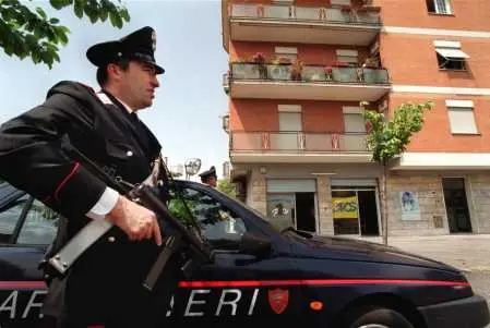 Arrestati tre russi per clonazione di carte di credito