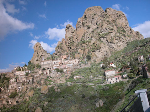 Pentedattilo: quinta edizione del festival dei cortometraggi