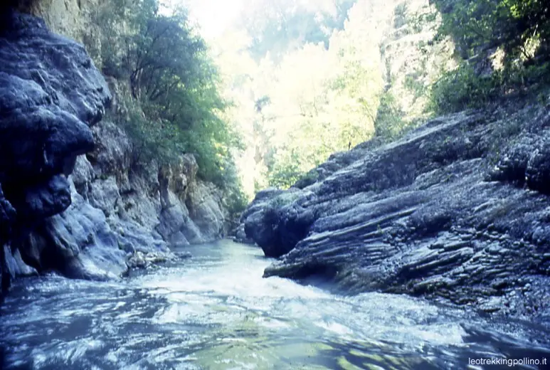 Laino borgo - il fiume Lao