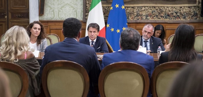 Decreto milleproroghe: attesa per oggi la prima fiducia del governo Conte