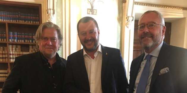 Bannon a Roma per The Movement: "Salvini è leader mondiale"