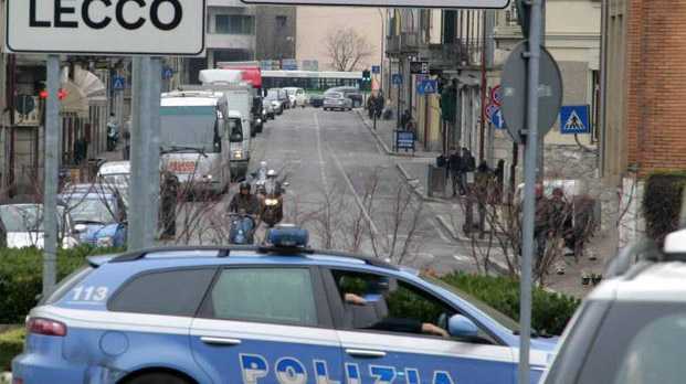 Droga: scoperta rete spaccio di cocaina, eroina e hashish in Lombardia, 5 arresti