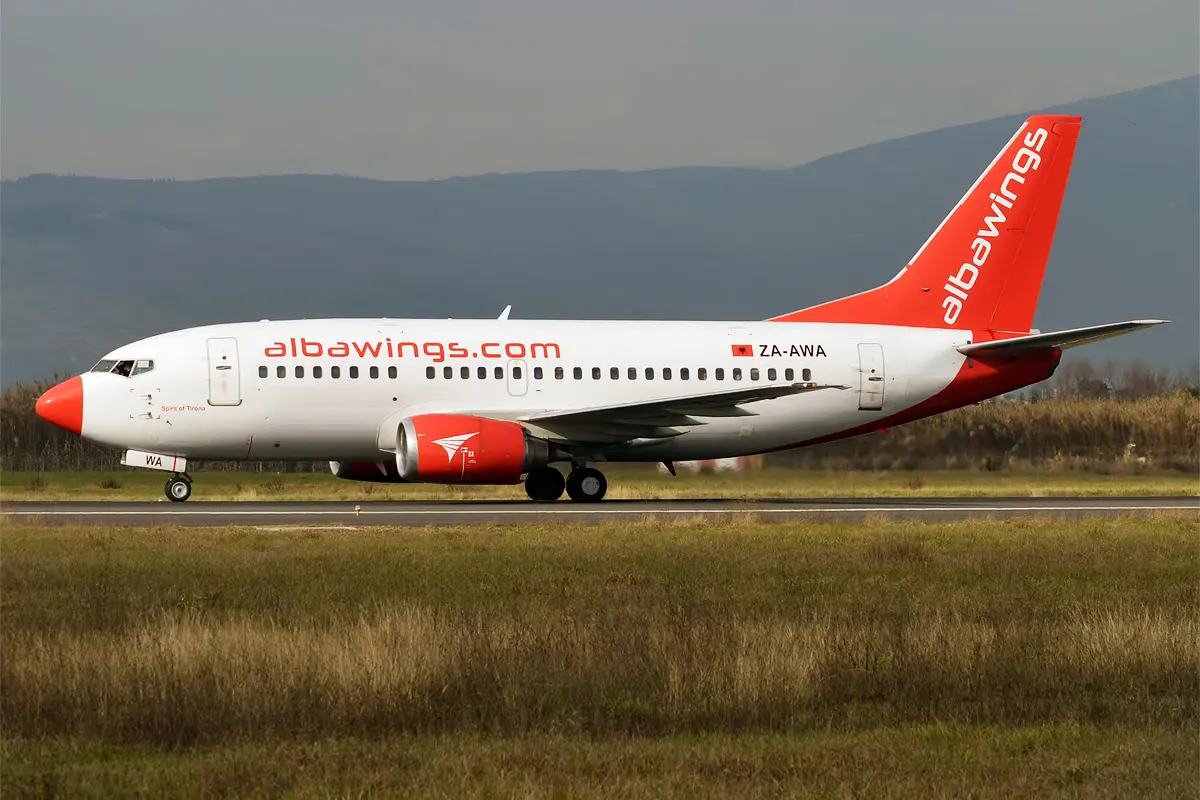 Atterraggio d'emergenza paura a falconara per boeing 737