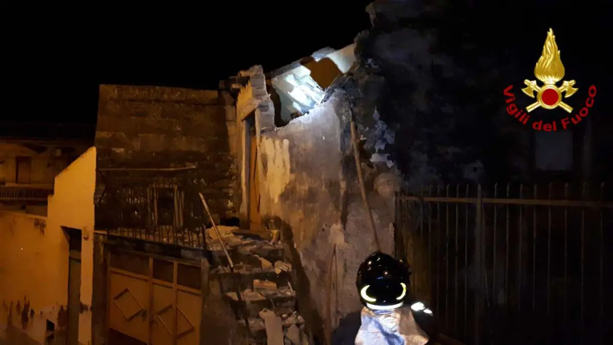 Terremoto nel Catanese: 40 in ospedale per panico o ferite lievi