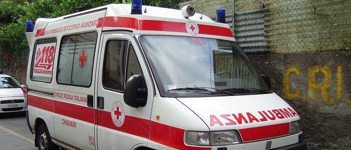 Incidenti stradali: Auto impatto violento contro muro, muore 31enne nel Sannio