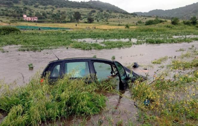 Maltempo: esonda fiume, 4 persone soccorse dai VVF nel cagliaritano, scuole chiuse