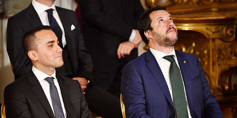 Di Maio e Salvini all'indomani della bocciatura del Def: "Avanti per la nostra strada senza cambiame