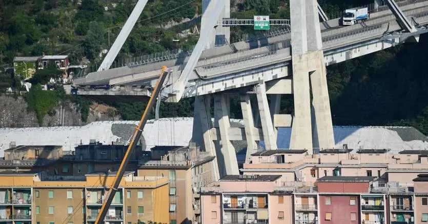 Ponte Morandi, via libera al rientro degli sfollati negli immobili della zona rossa