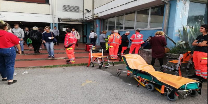 Spray urticante a scuola, evacuati 1500 tra studenti, insegnanti e personale non docente